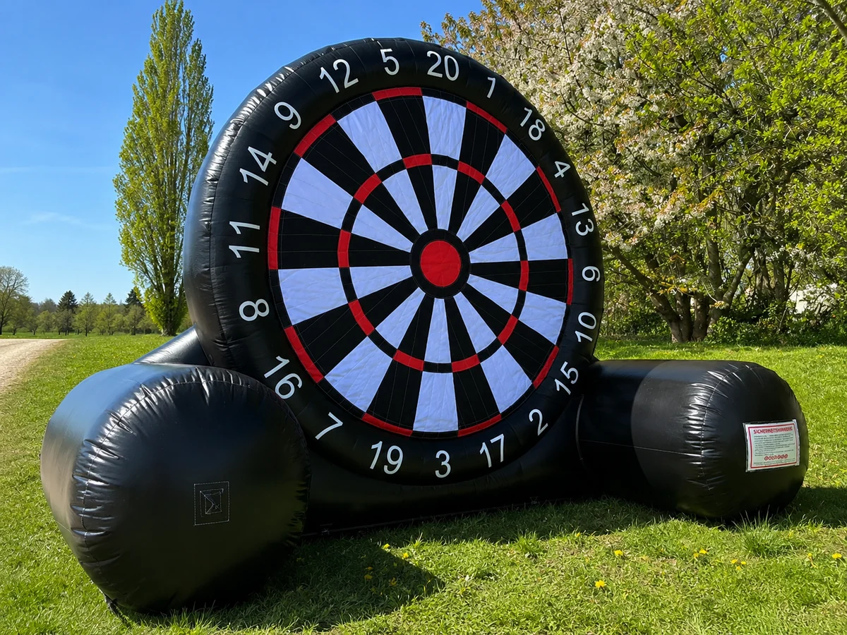 Fußball-Dart Hüpfburg